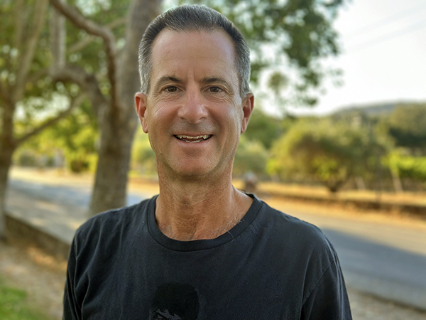Geoff Broll founded Seaguth Elixirs on a mission to share the power of adaptogens.